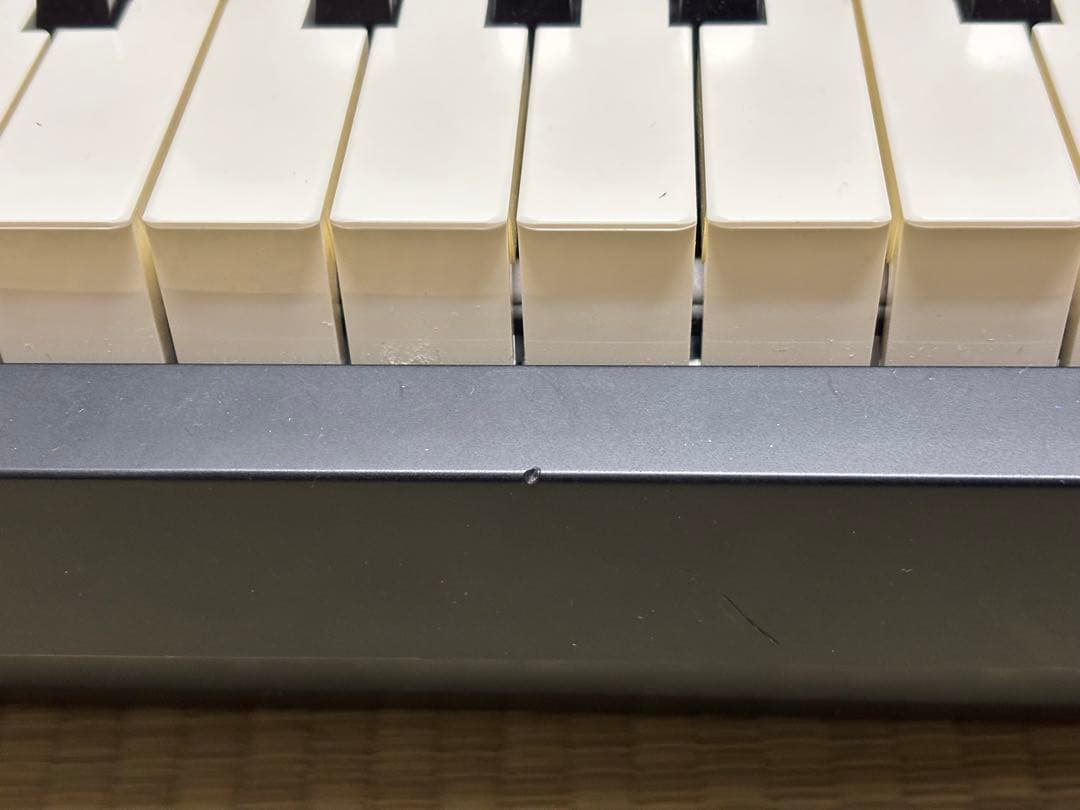 Roland RD-88 純正キャスターケース付き（単品販売もあります！）