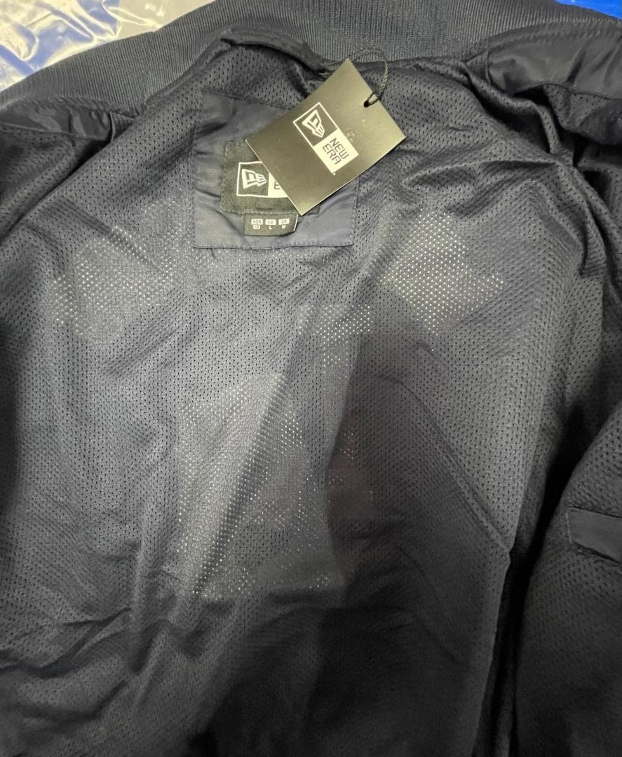 とるみ送料無料/新品未使用　MLB　 LAドジャース ジャケットXL