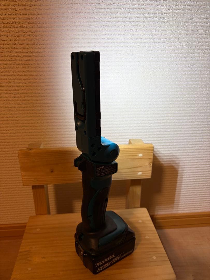 Makita マキタ ML801 充電式LEDワークライト