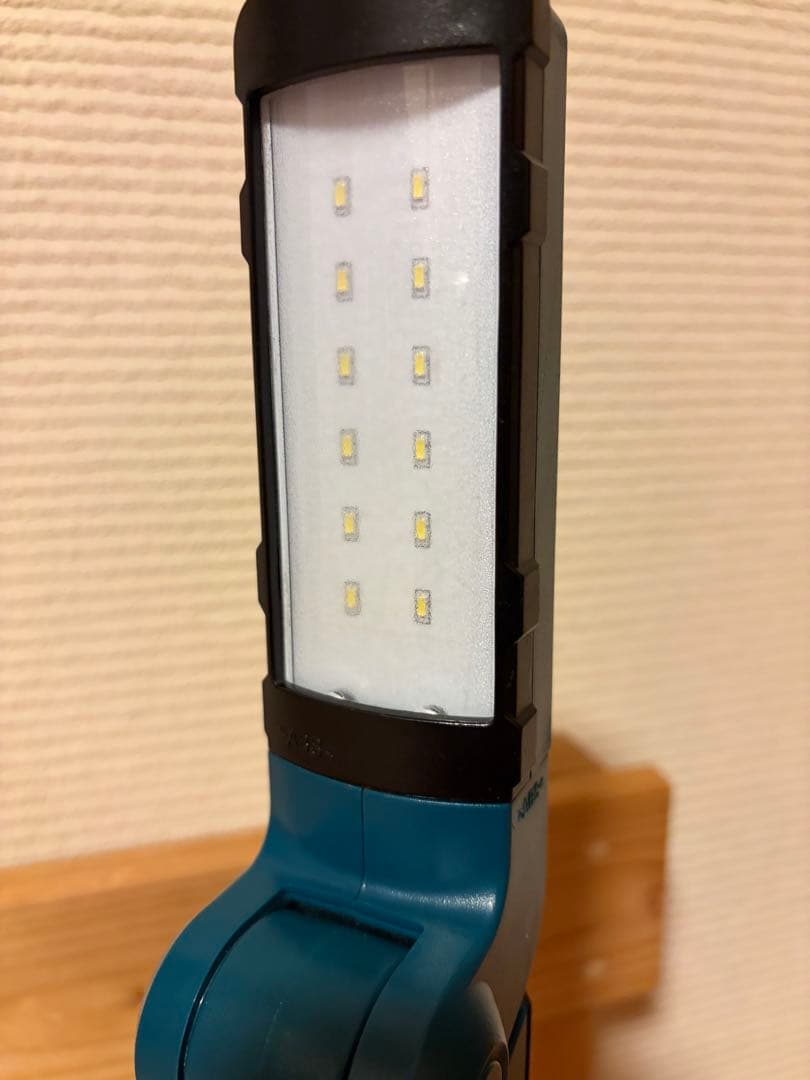 Makita マキタ ML801 充電式LEDワークライト