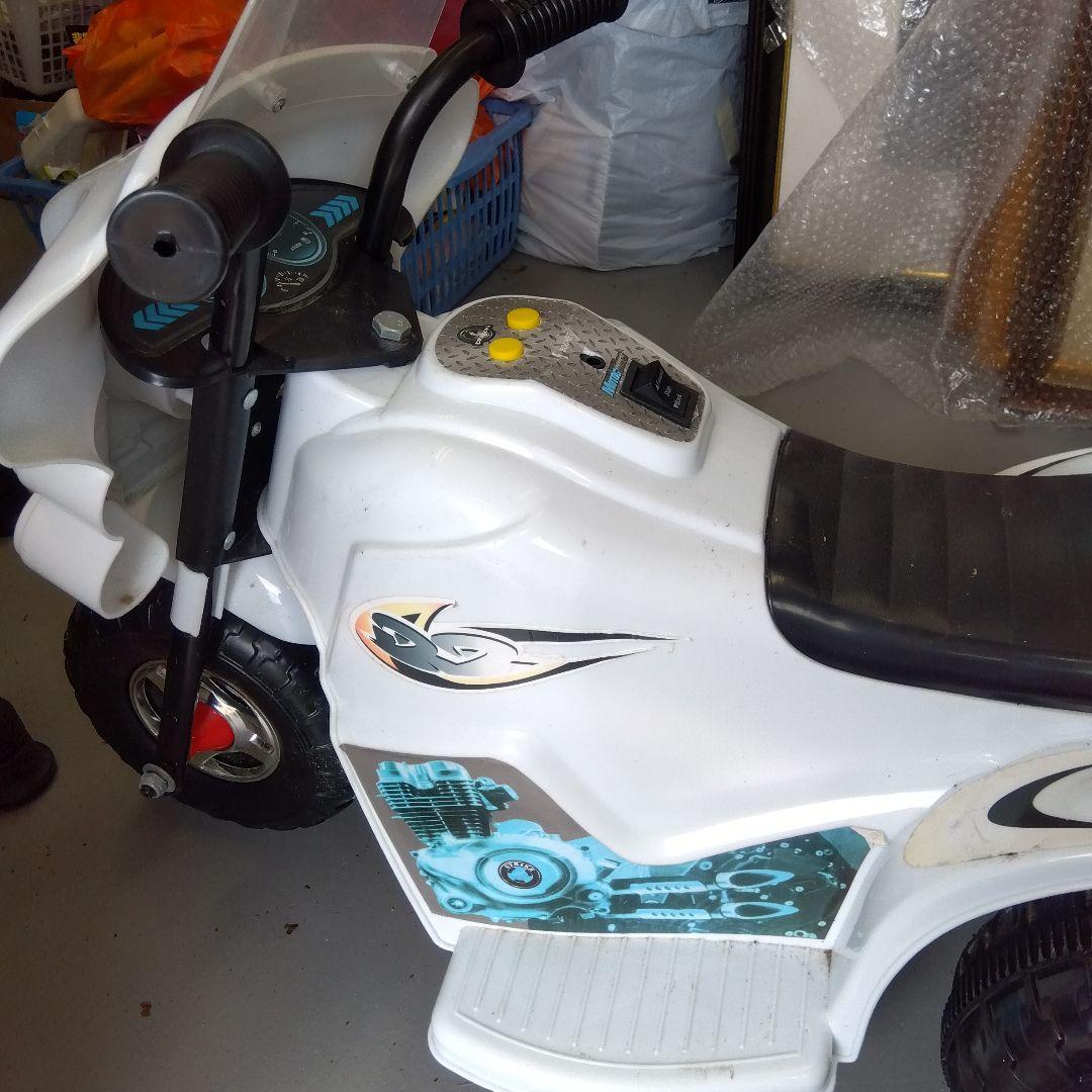 ジャンク品　STAR+HEART Motor バイクおもちゃ ホワイト