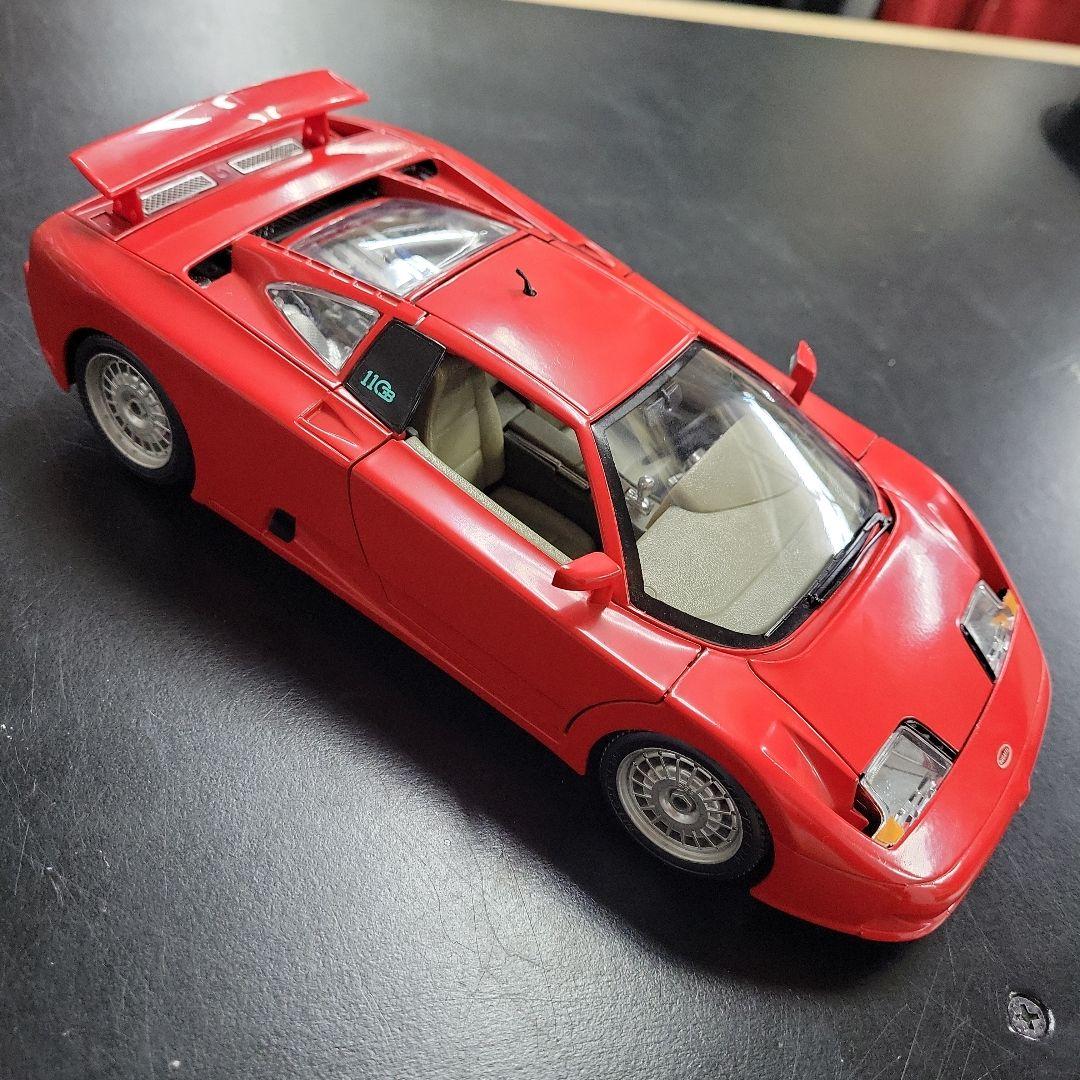美品　ブガッティ　モデルカー 1/24 スケール