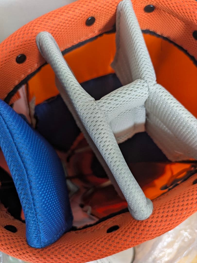 NIKE ナイキ　軽量　キャディーバック　スタンド　ショルダー　オレンジ