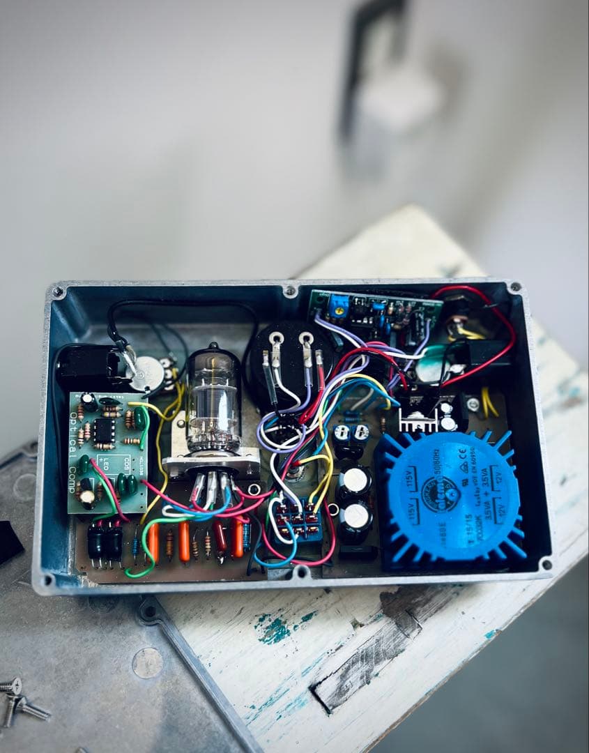 ギター Vinetone Leveling Amplifier comp