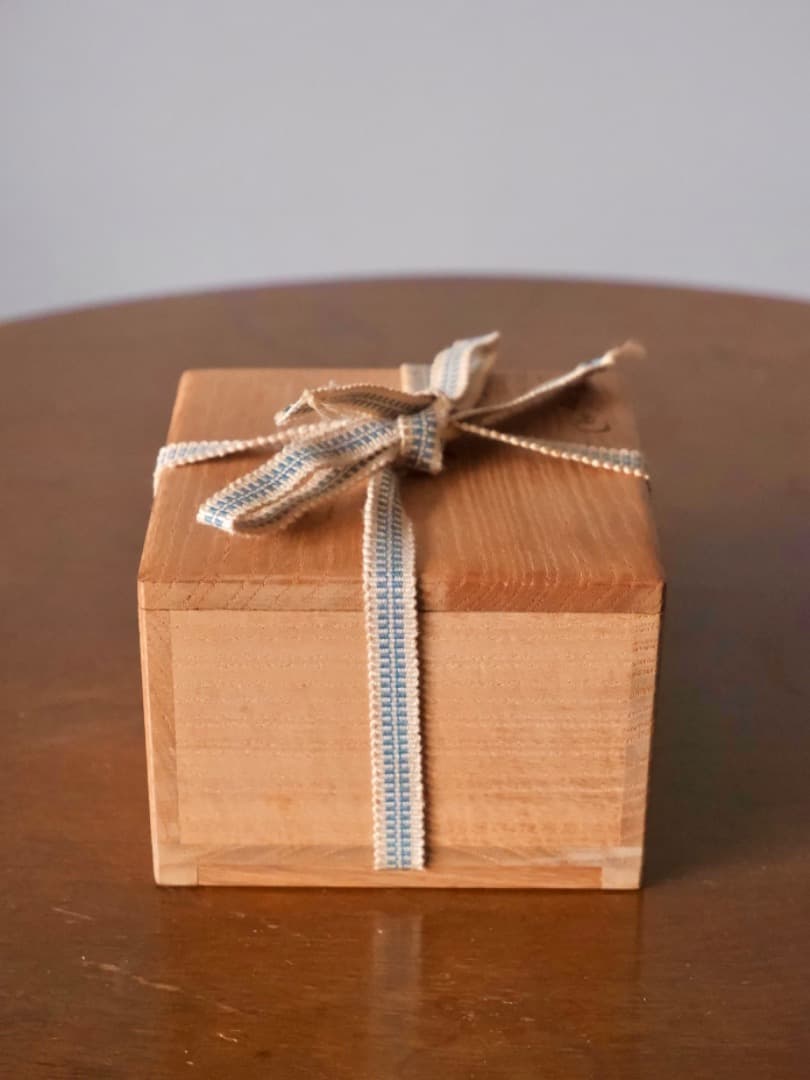 加陽　一瓢斎　源氏貝合せ　鶴色絵　蛤香合　茶道具　香道具　箱付　Q2257