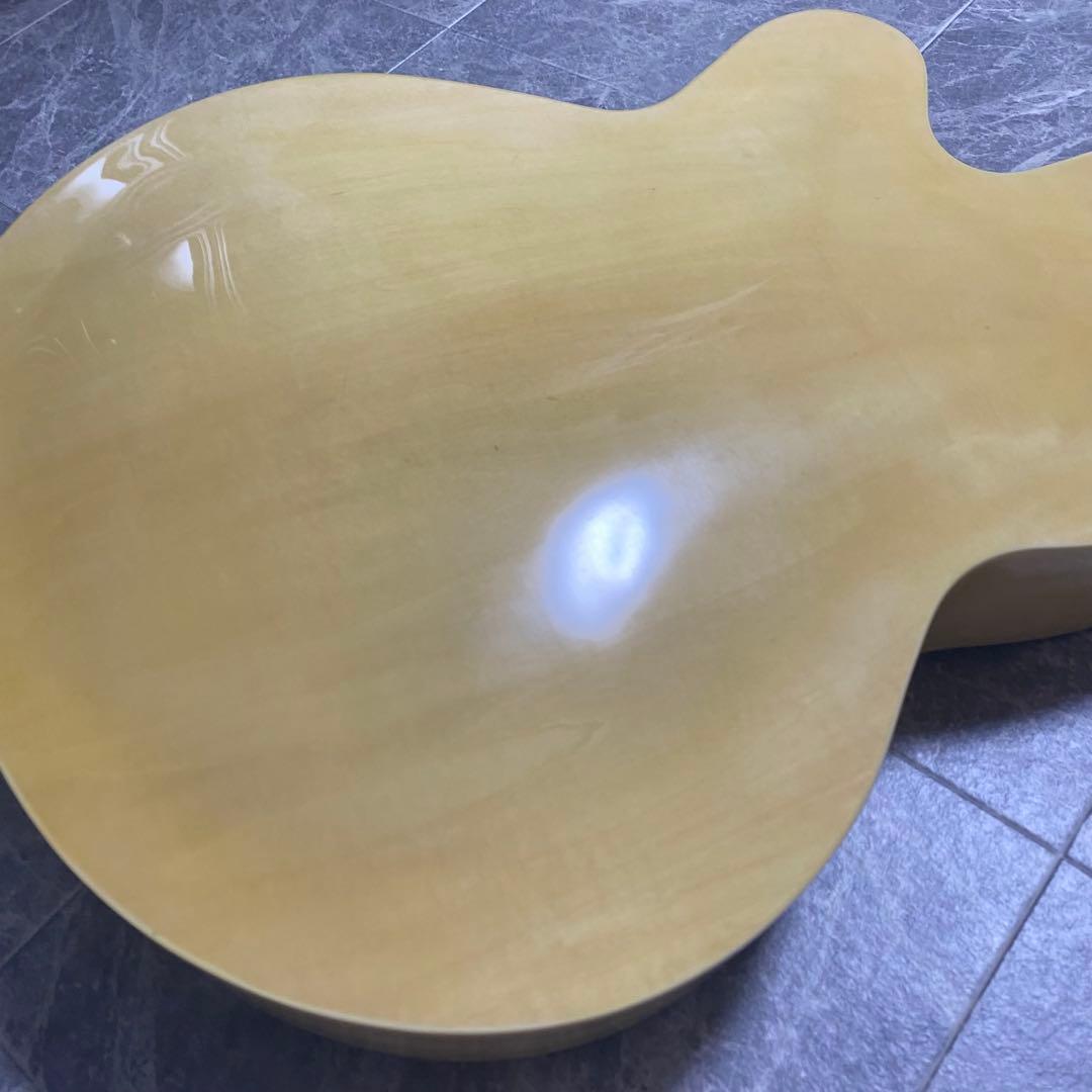 フルアコエレキギター 美品！美しい木目！ビグスビーアーム