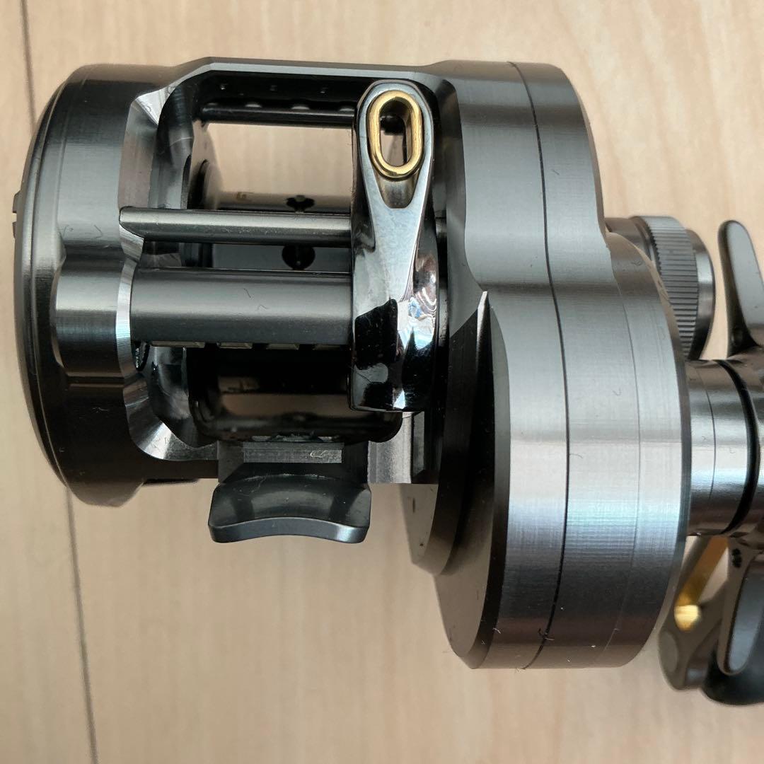 SHIMANO CALCUTTA CONQUEST BFS XG 左