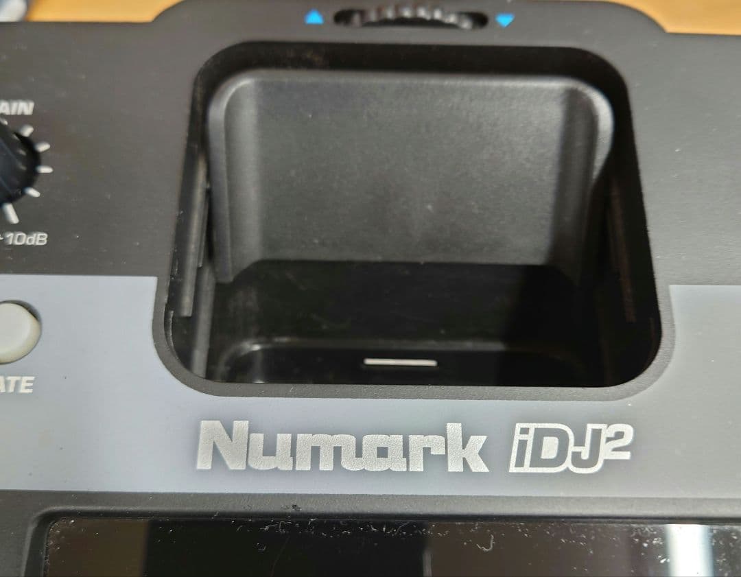■■Numark　iDJ2 DJコントローラー