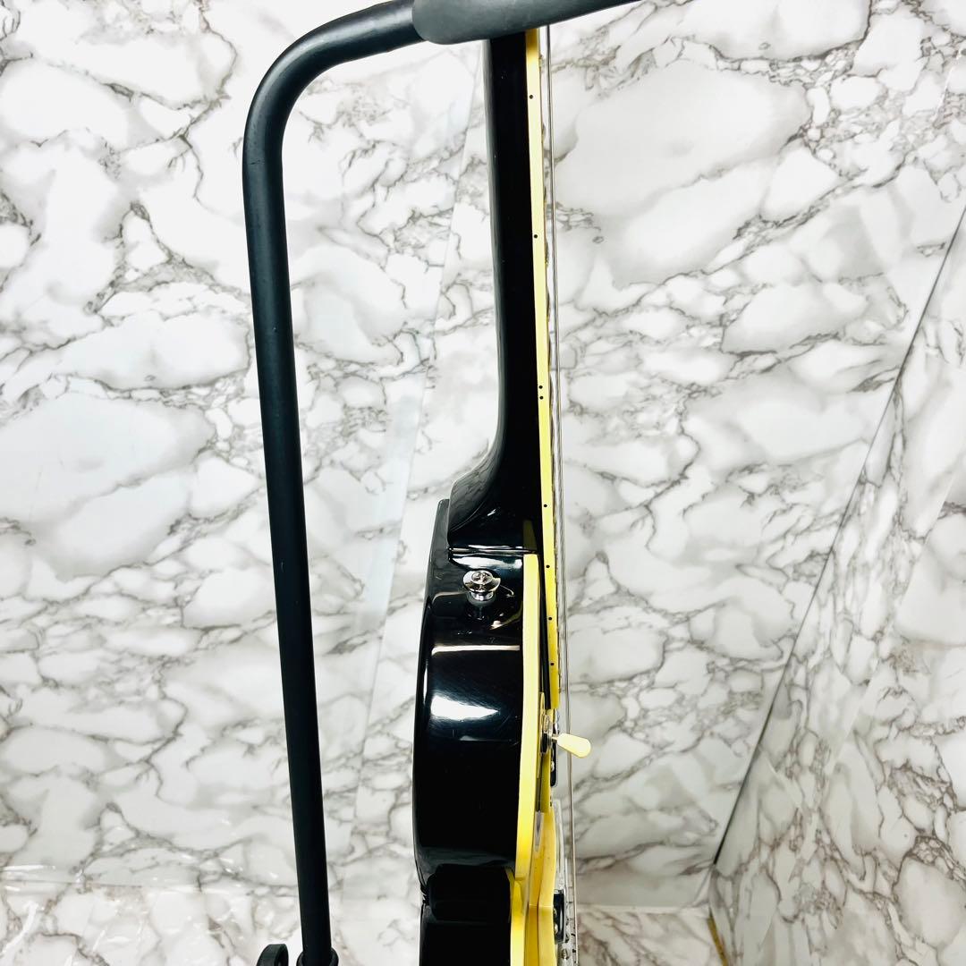 良品　Playtech レスポールタイプ　エレキギター フレイム メイプル