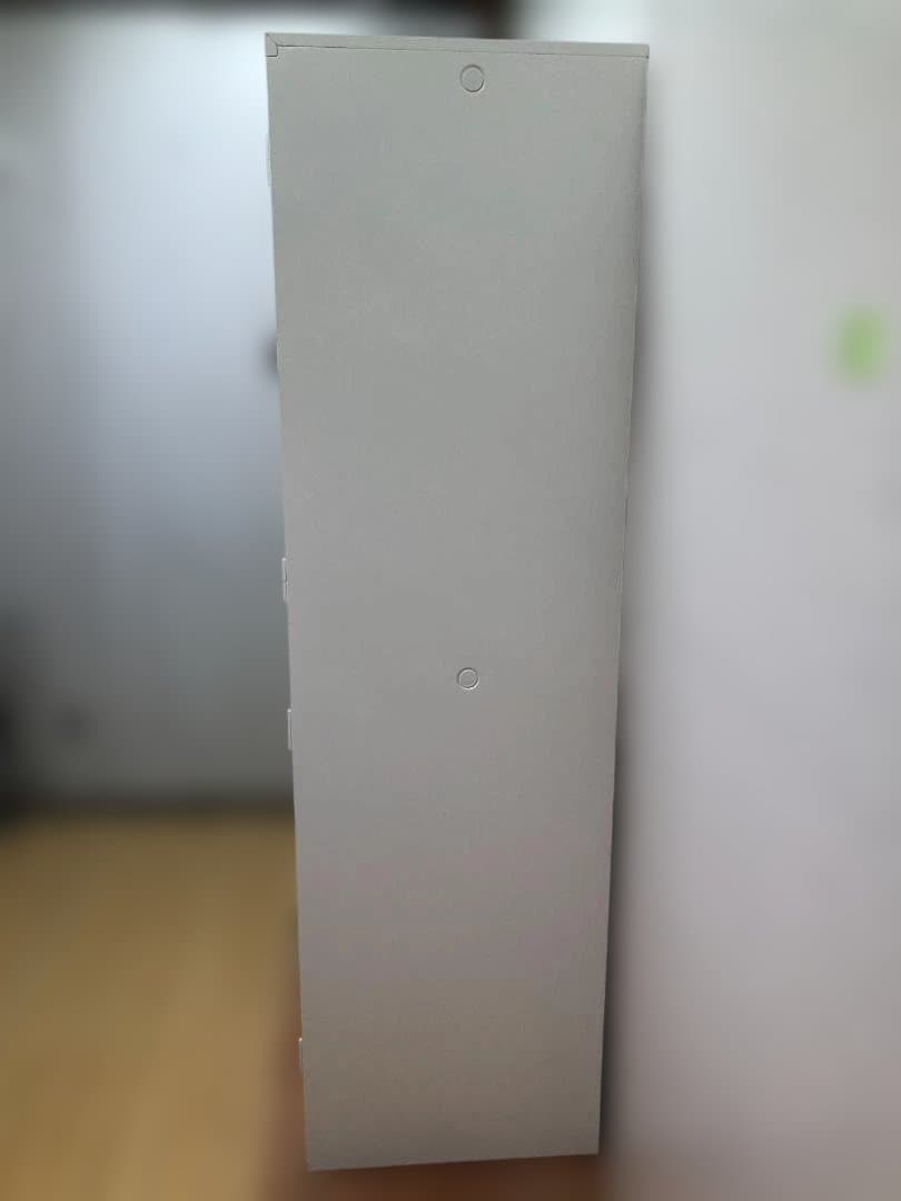 送料無料 生興 スチールロッカー 4人用 AKL-W4S 白 251127