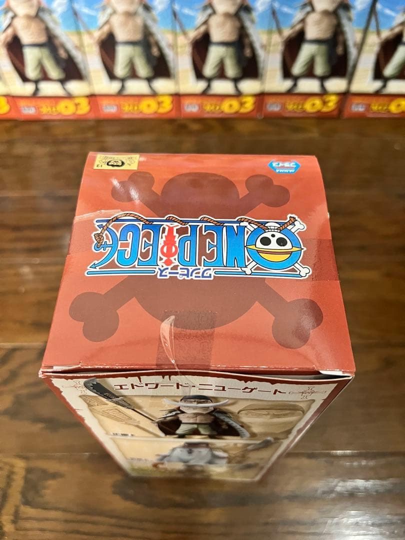 25個MEGAワールドコレクタブルフィギュアvol.3 エドワード・ニューゲート