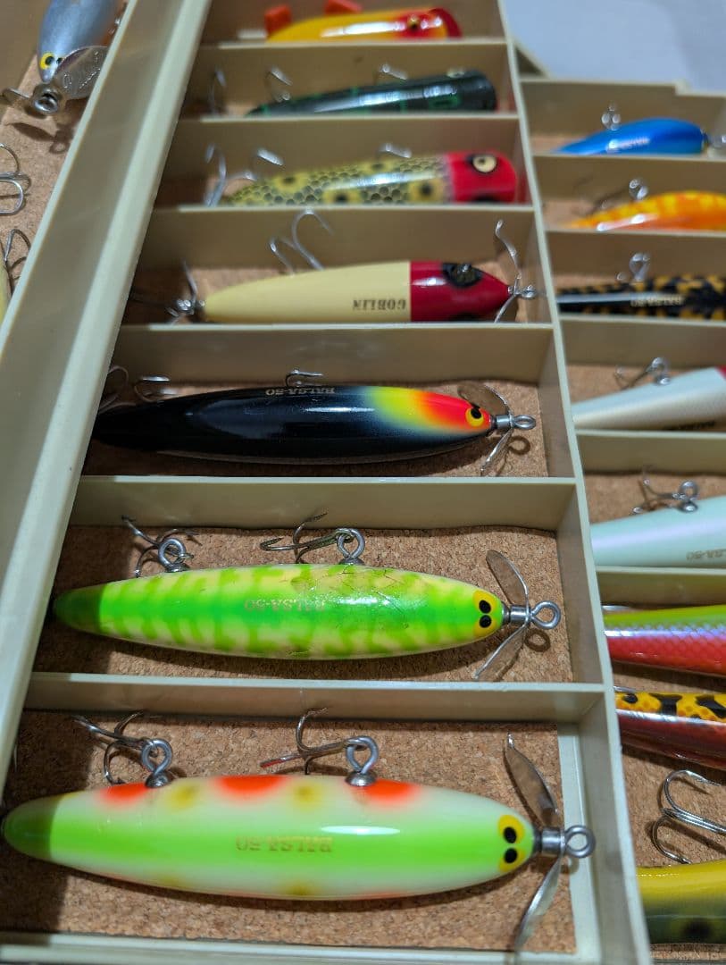 バス　トップウォータープラグ　５２個まとめ売り