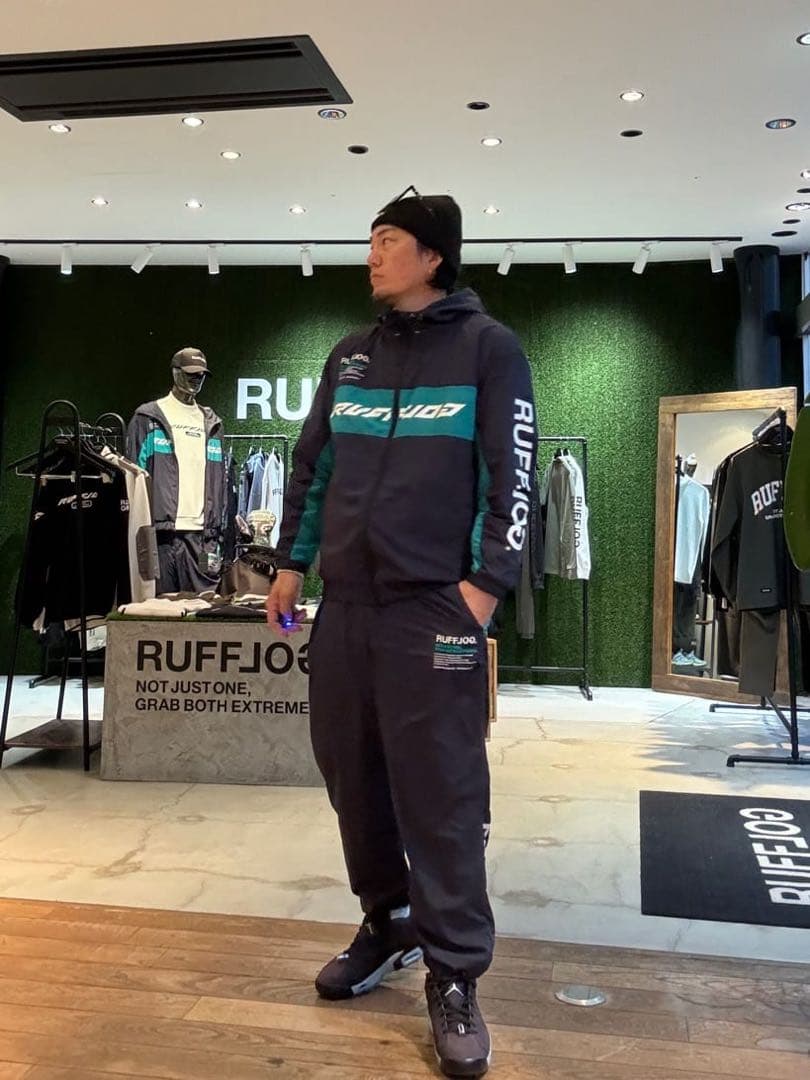 ⭐︎極美品⭐︎ RUFLOG ラフロッグ　セットアップ　L