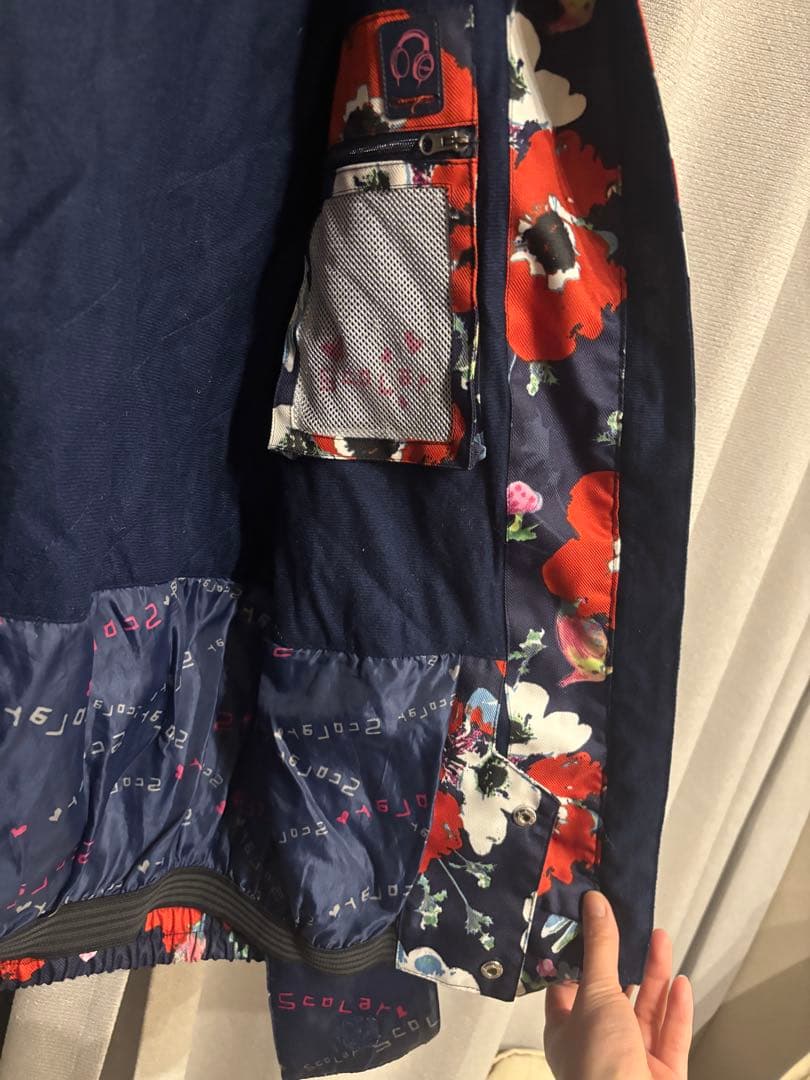 【レア】スノーボードウェア　上下セット　ネイビー花柄　スカラー