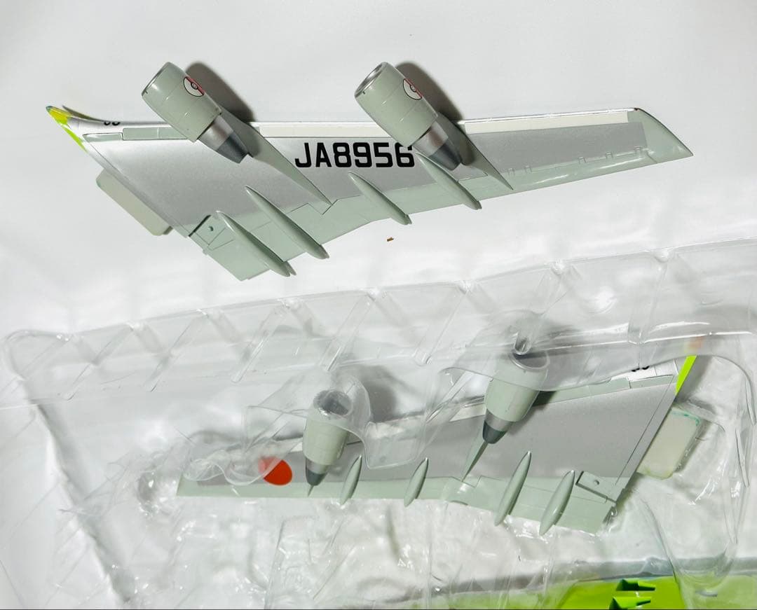 全日空商事 1/200 ANAポケモンジェット B747-400 NH20011