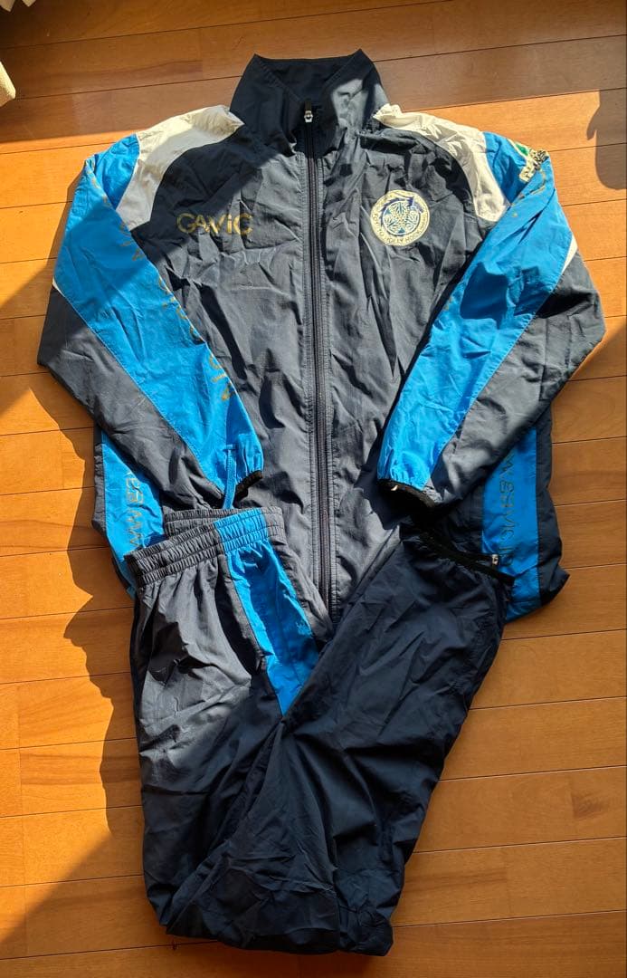 水戸ホーリーホック　選手着用品　フルジッパー ウィンドブレーカー　上下セット