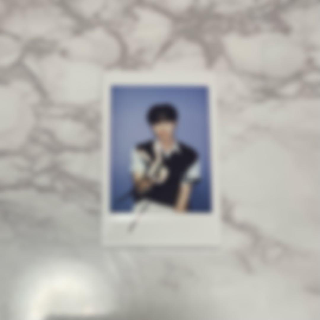 WEi ウィアイ ジュンソ ヨントン ポラロイド チェキ サイン