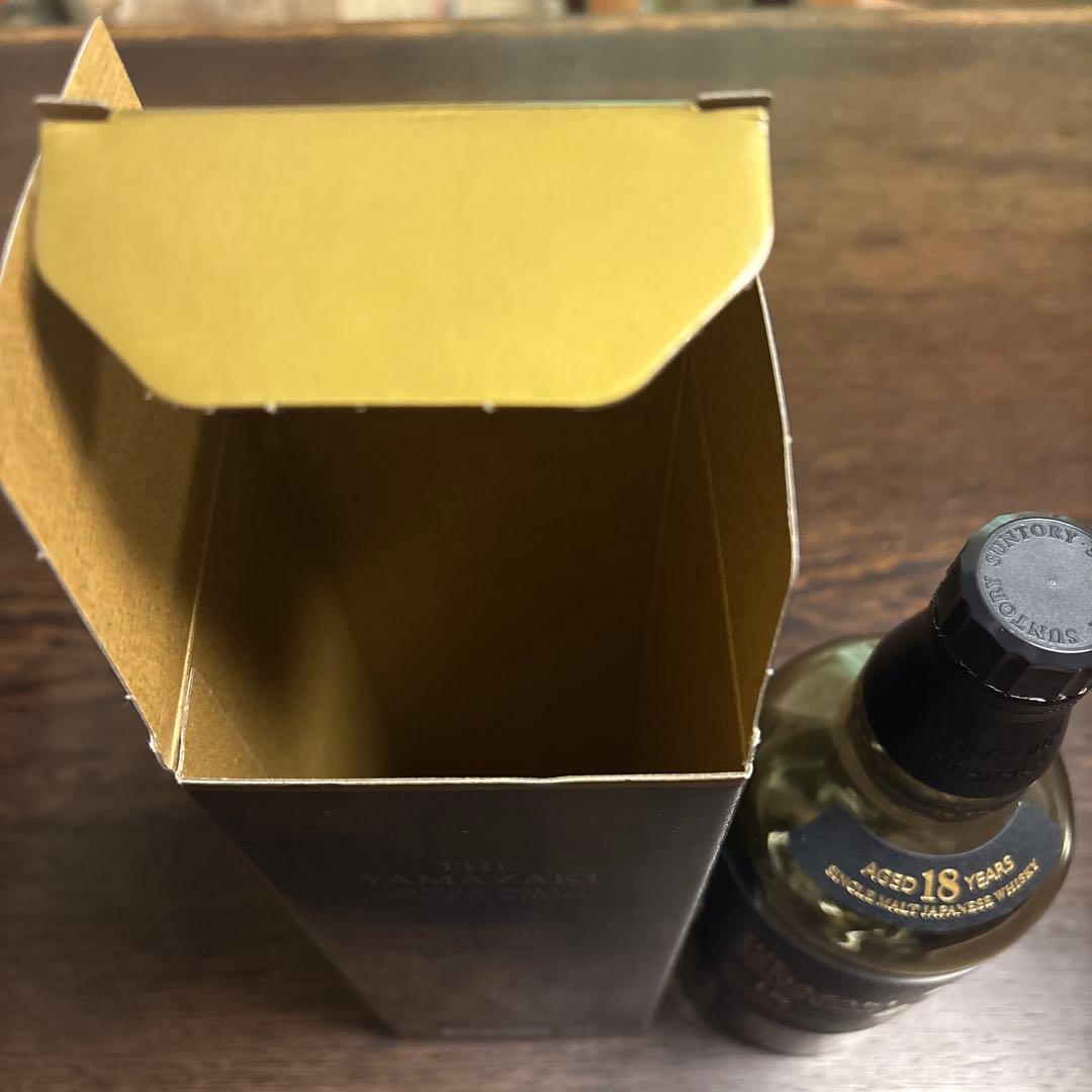 山崎 18年 シングルモルトウイスキー 700ml 空瓶・空箱