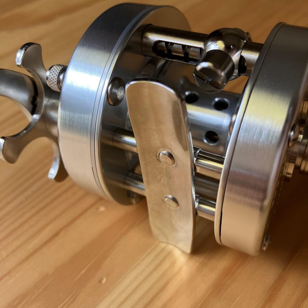 五十鈴工業　BC620SSS SILVER