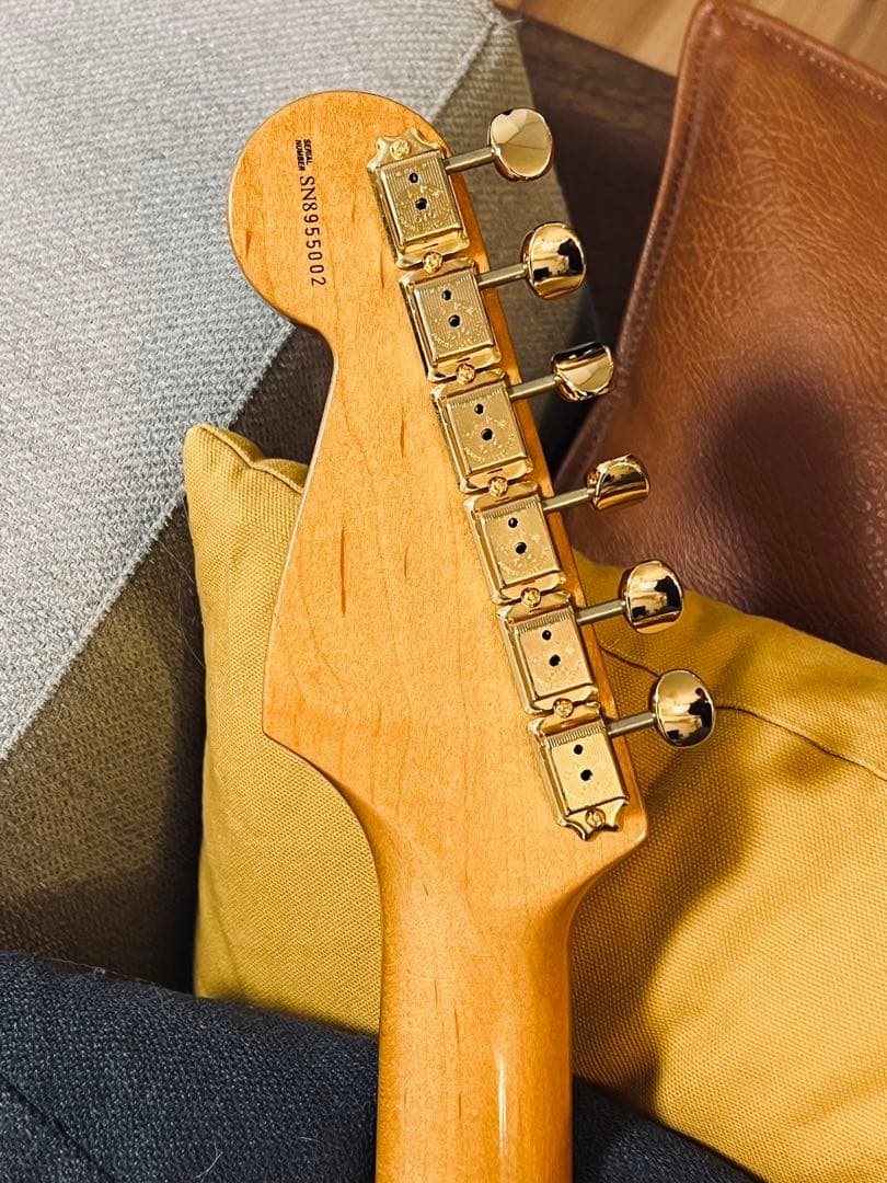 Fender Stevie Ray Vaughan Stratocaster 改