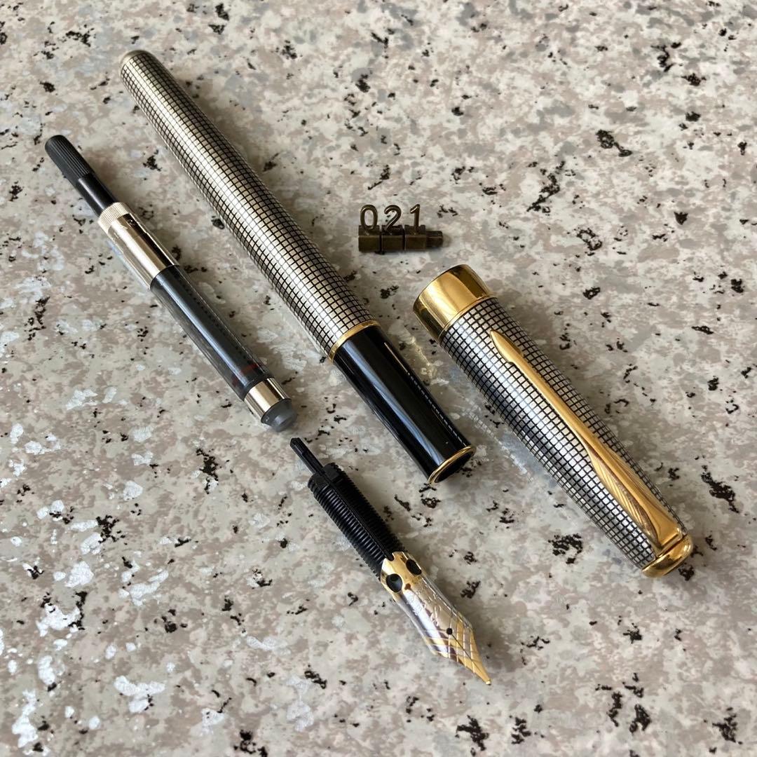 #021 オーバーホール済み 万年筆 パーカー SONNET シズレ18k