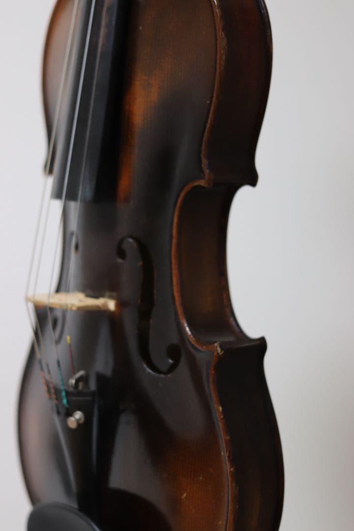 イタリア製 バイオリン4/4 本体(黒色ニス)