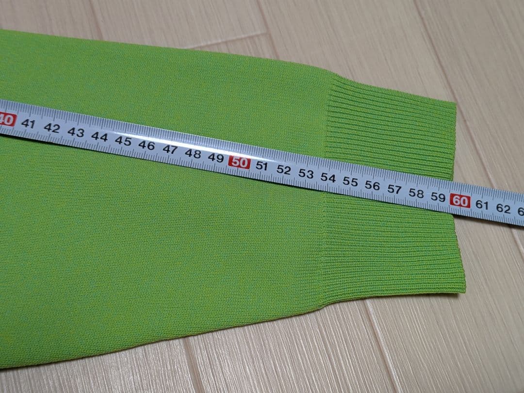 新品　ニューバランス グリーン セーター　L