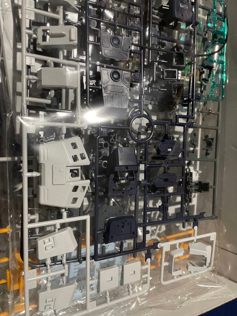 MG ガンダムTR-1[ヘイズルアウスラ]プレミアムバンダイ限定 未組立