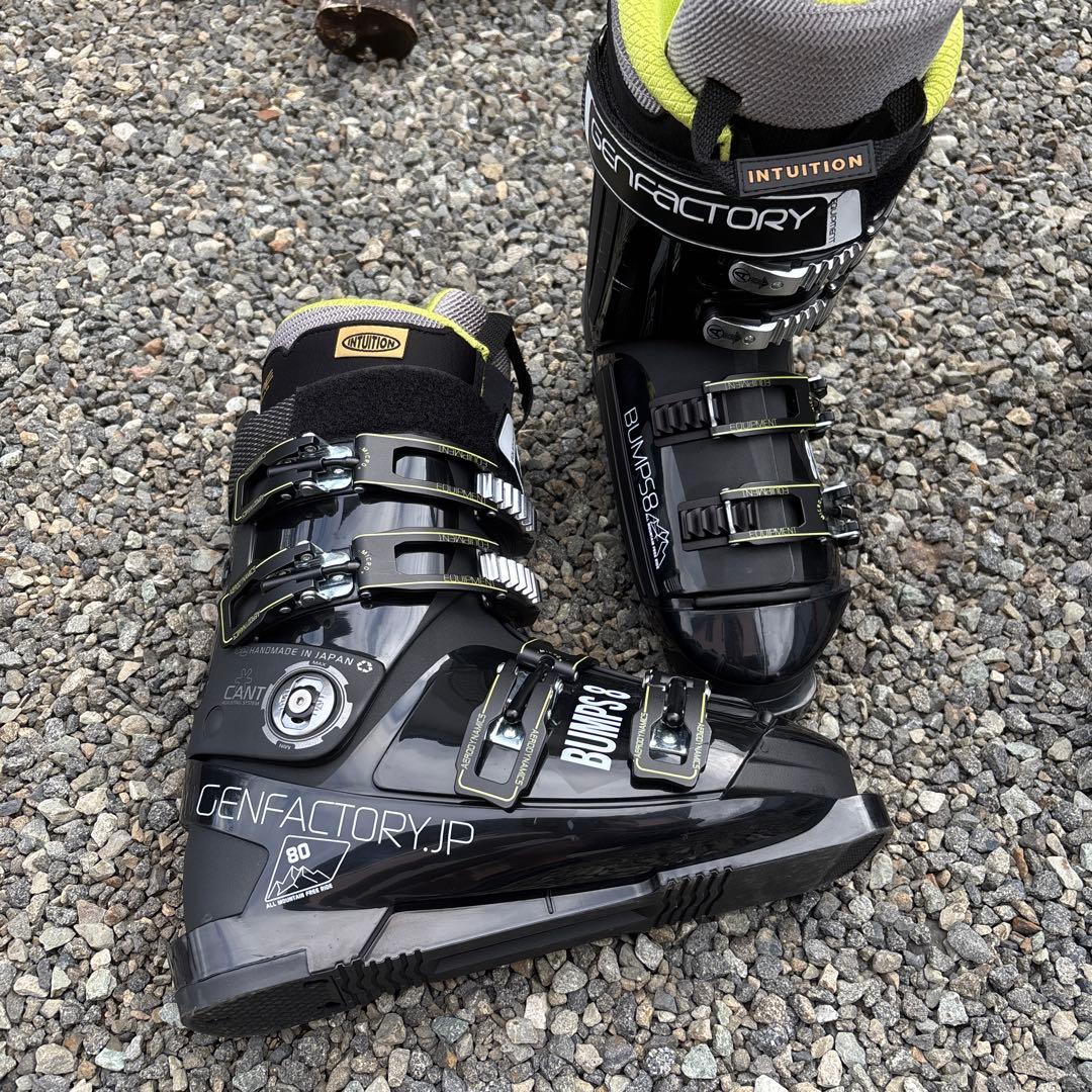 GEN スキーブーツ　BUMPS8