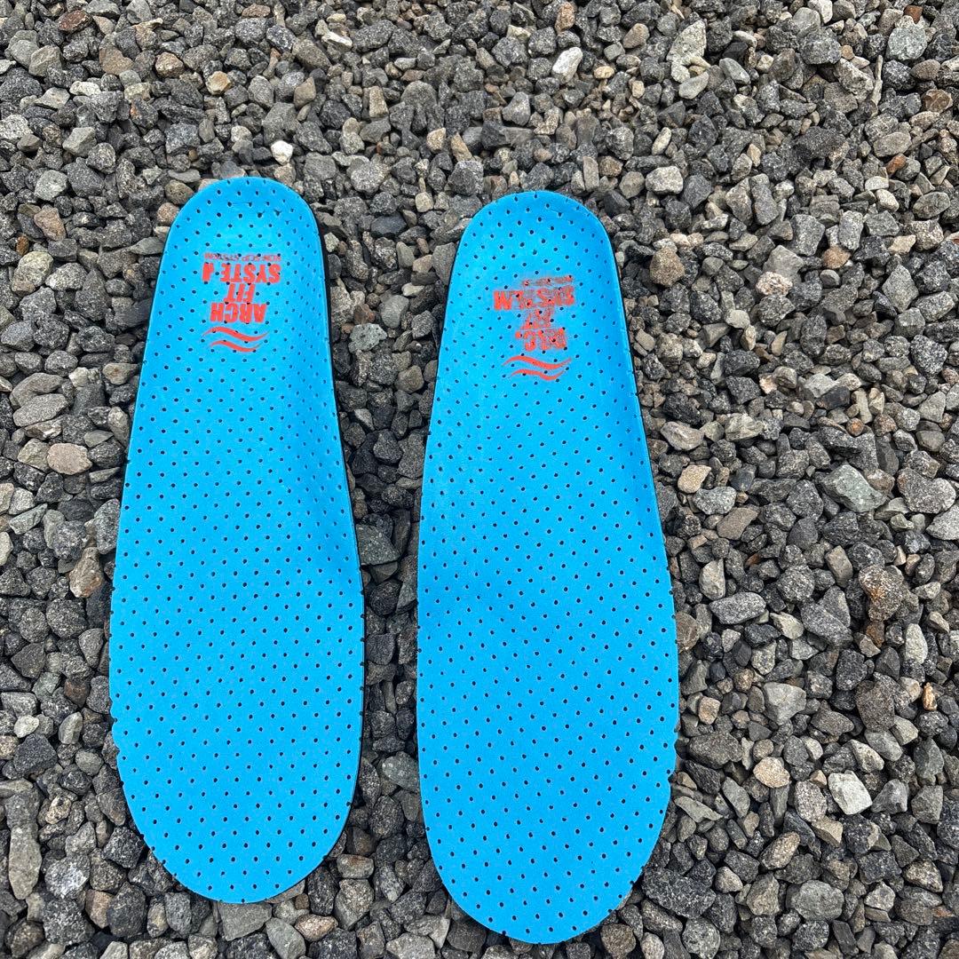 GEN スキーブーツ　BUMPS8