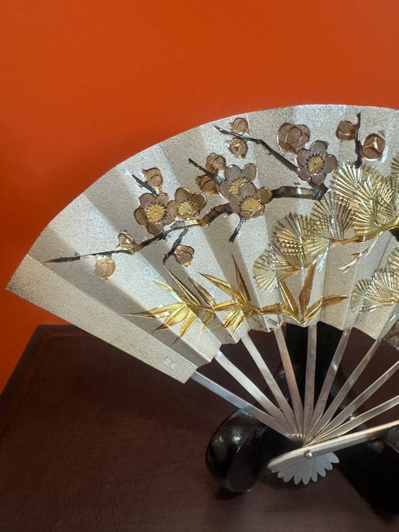 1643   純銀 光則作 ★ 松竹梅 扇 ガラスケース入り 置物 飾物 飾り物