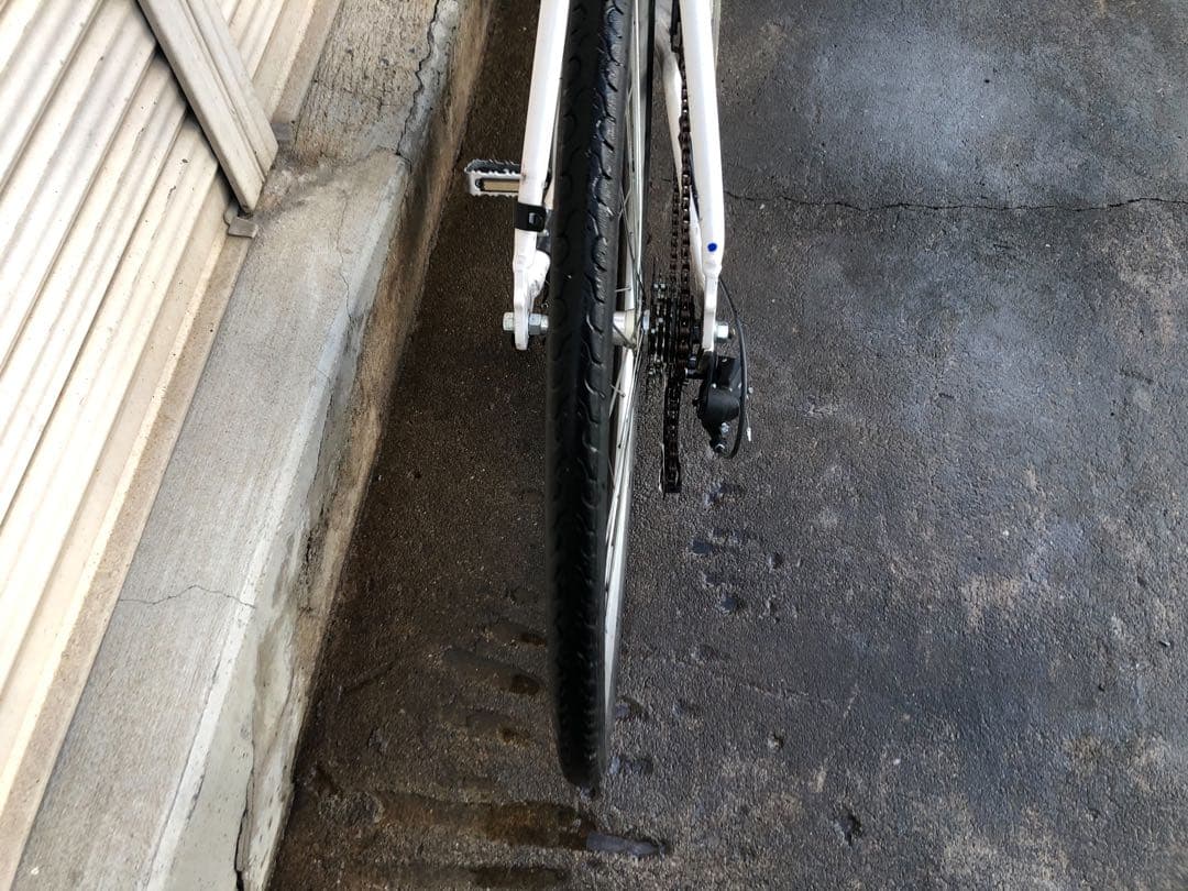 クロスバイクHAZELWOOD自転車7×3=21段変速700×28cホワイト