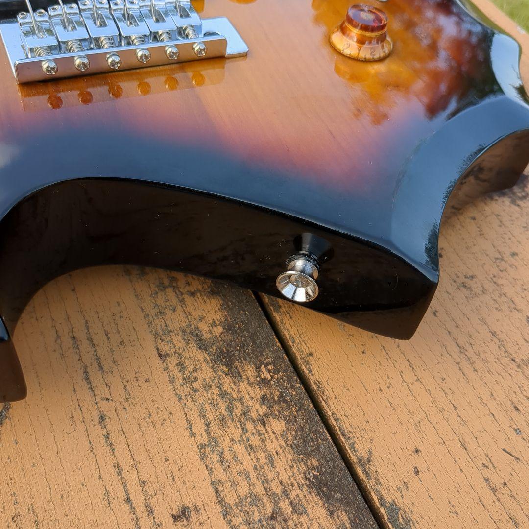 サンバースト エレキギター ユニークデザイン