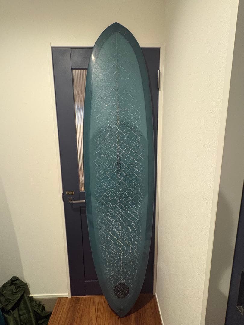 ミッドレングスサーフボード7'0\