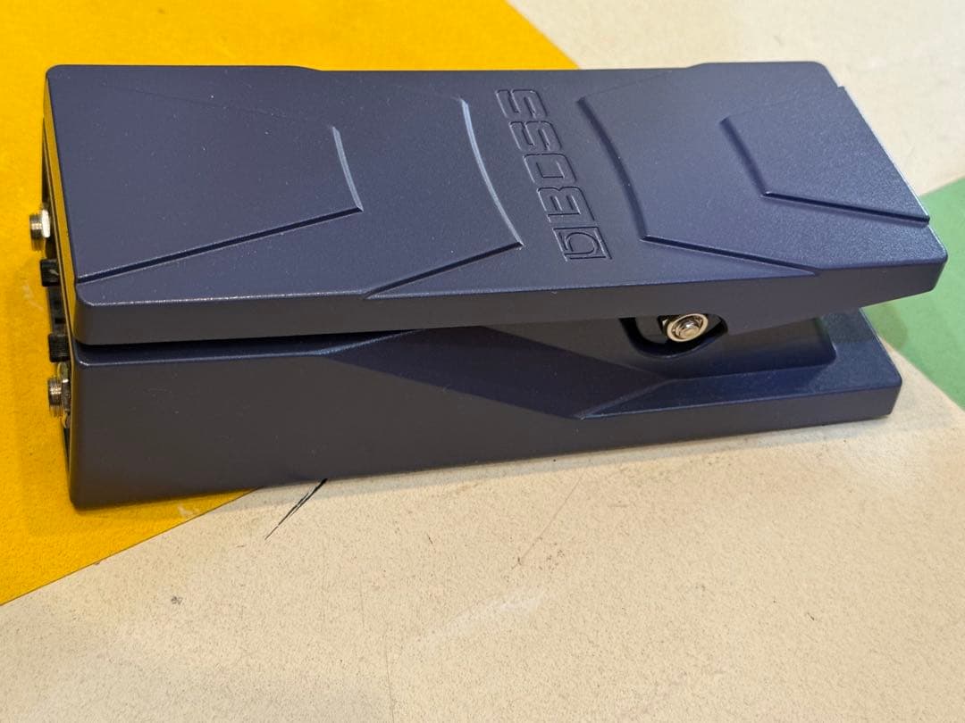 BOSS EV-30 エクスプレッションペダル