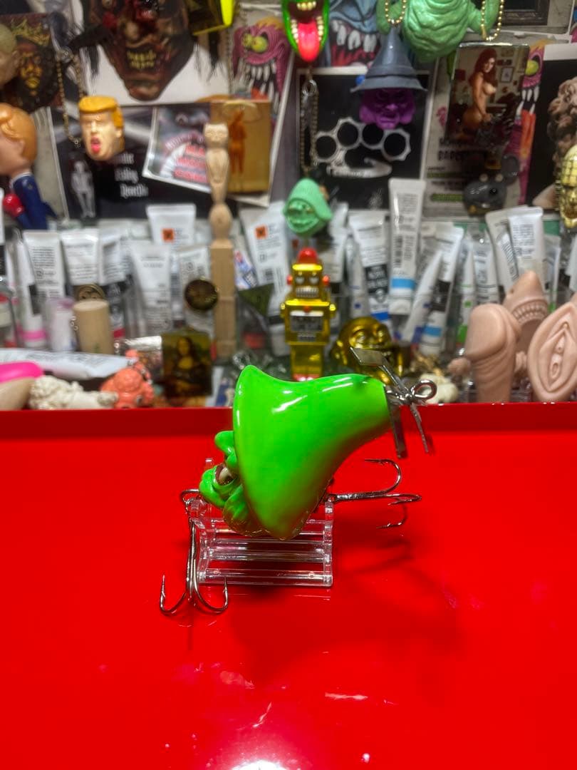 サーフェイスジョー　夜光ペイント　ウィッチ　魔女