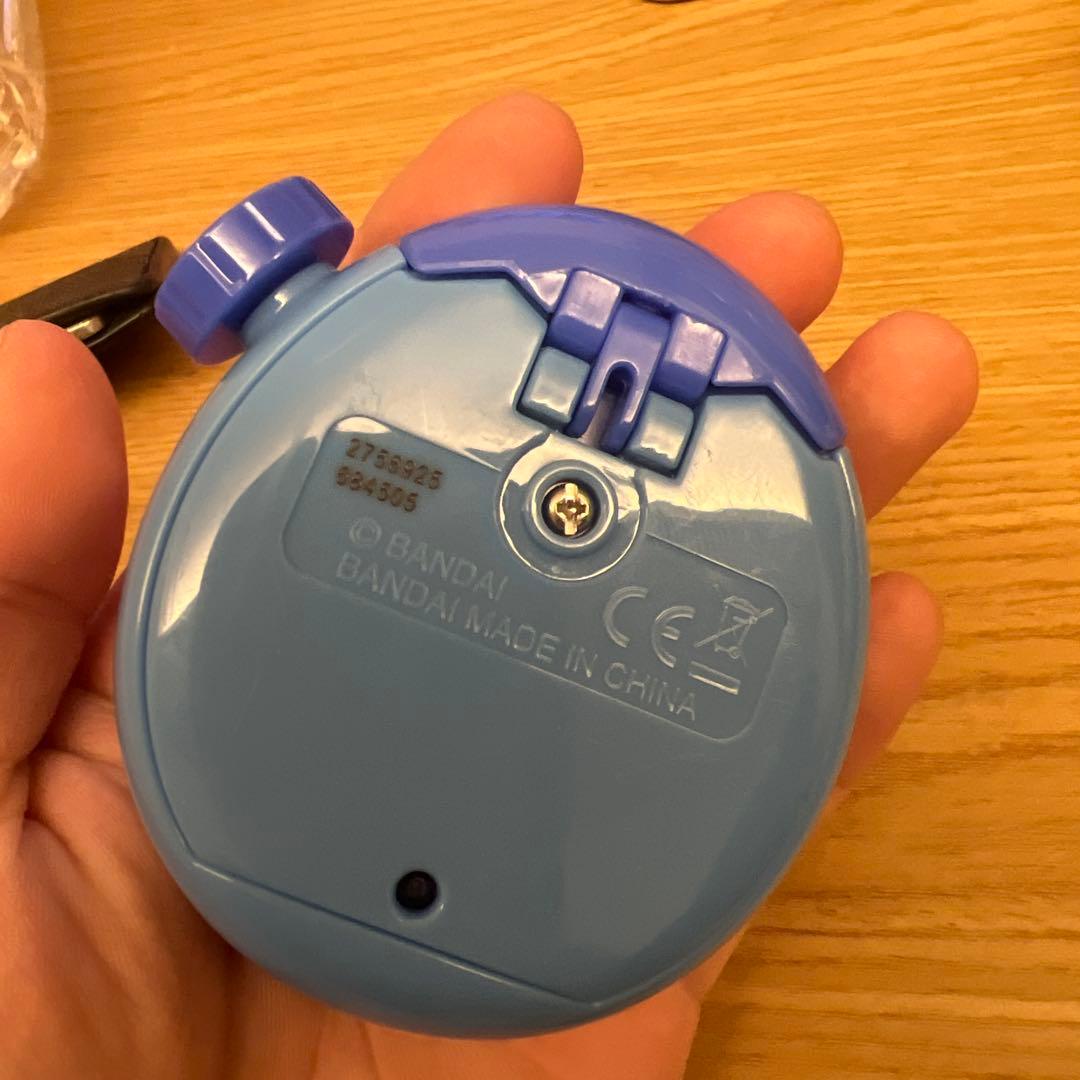 たまごっちパラダイス　水色　ケース付き