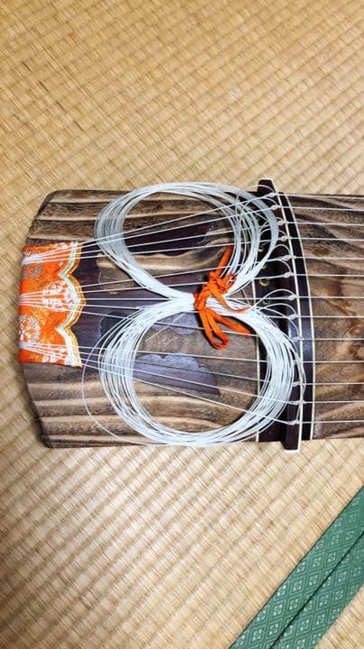 送料込み　和楽器　琴　十三弦　①