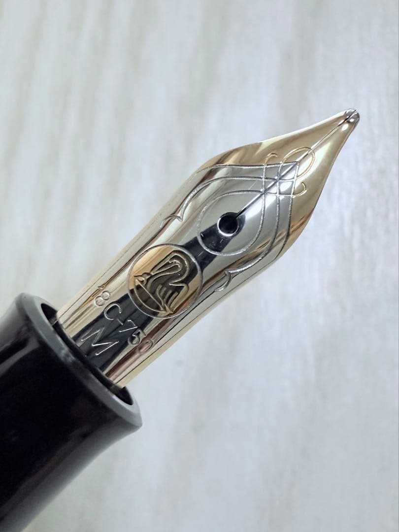 ペリカン　トレド　M700 Mニブ　PELIkAN