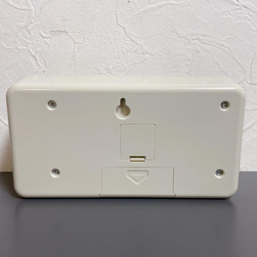 TWEMCO パタパタ時計　クオーツ　クリーム色