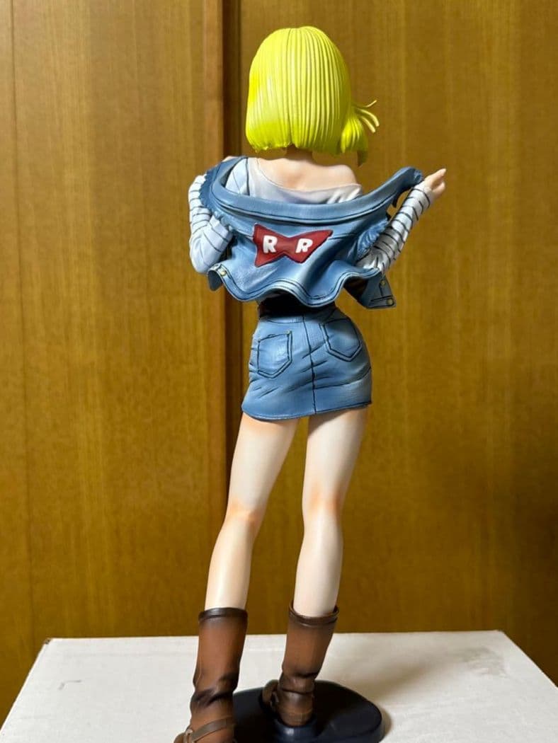 ドラゴンボール 人造人間18号 フィギュア リペイント グリッター&グラマラス