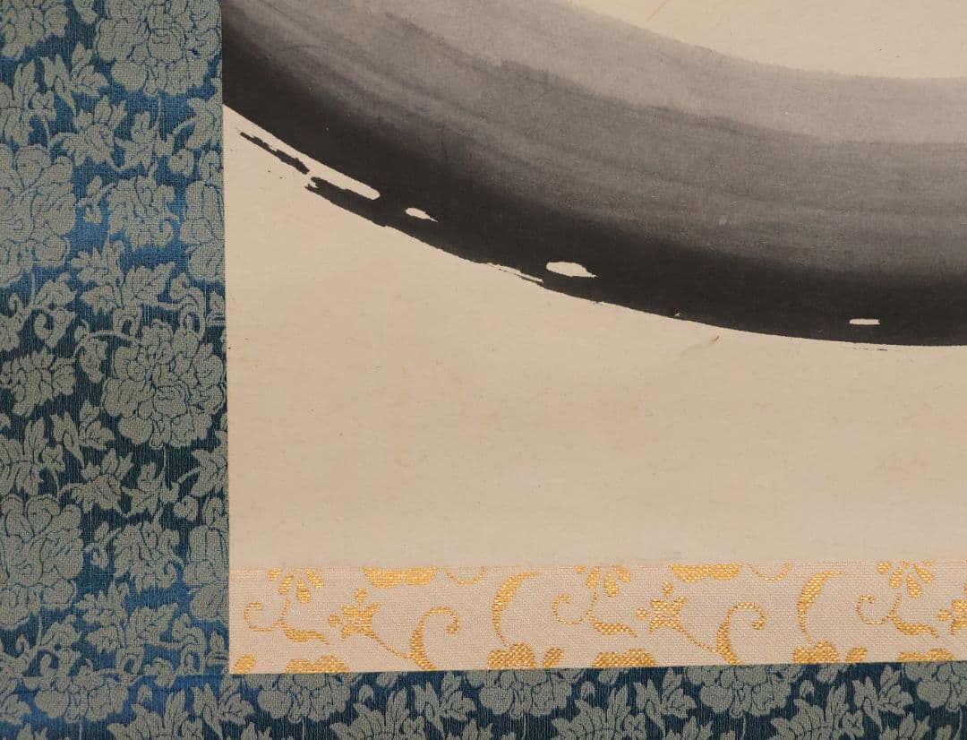 【真作】臨済宗国泰寺派管長 稲葉心田 達磨 不倒翁 画賛 紙本 掛軸 茶掛 合箱