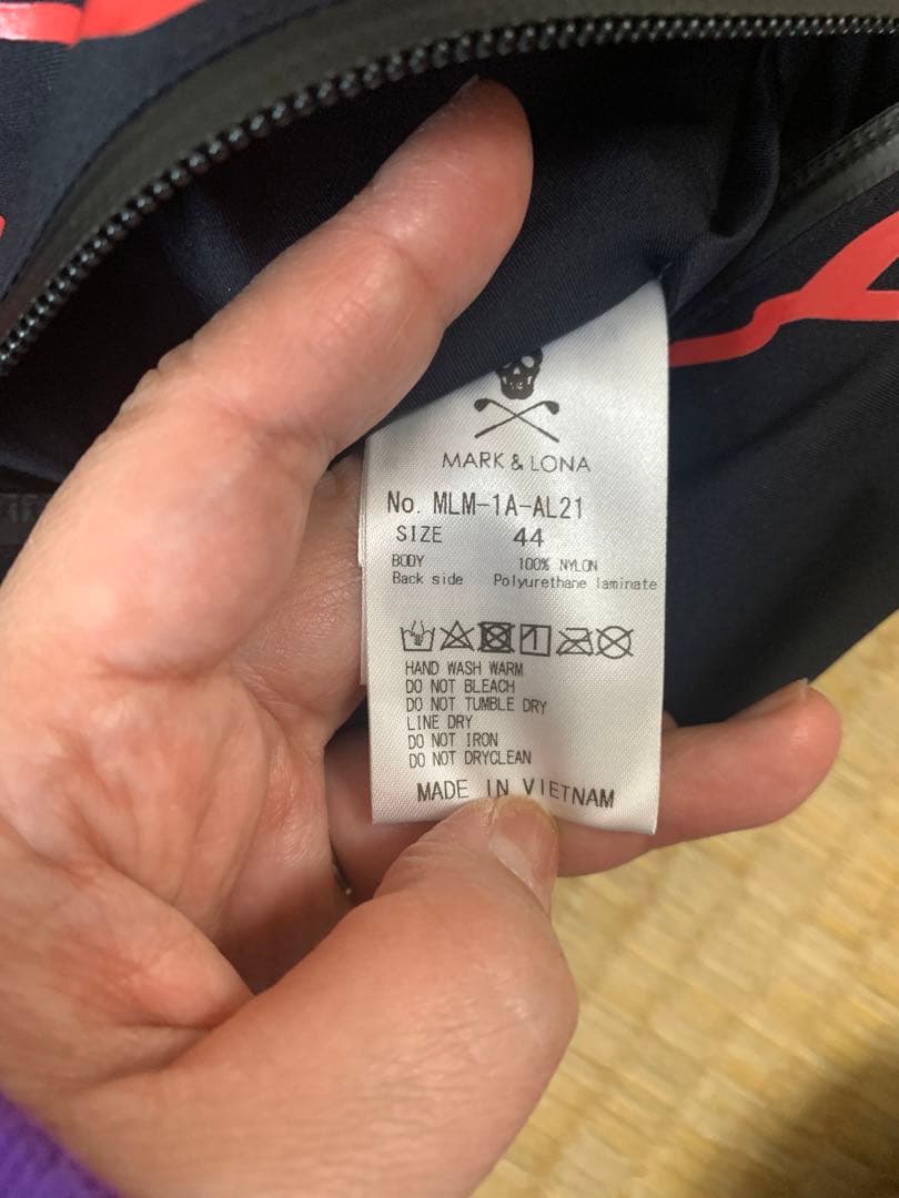 マークアンドロナ　komatsu レインウェア ブラック/レッド　ブルゾン