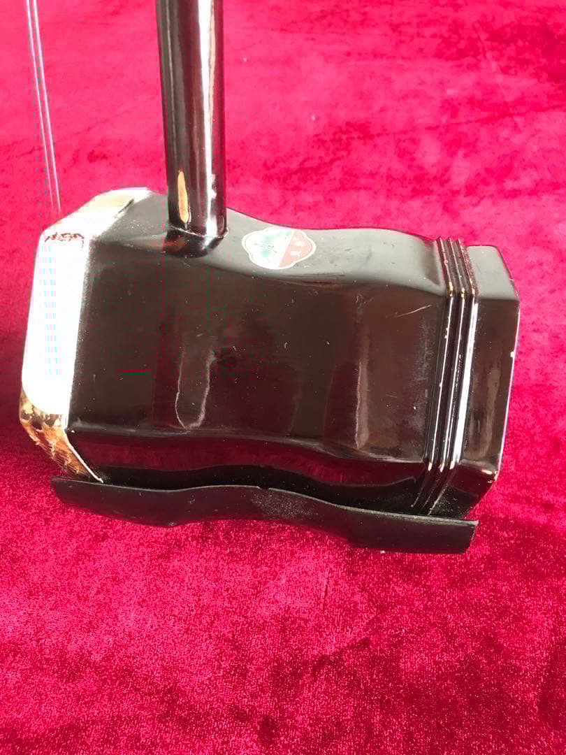 二胡★中古品★蛇本皮★必需品揃い★音など確認済み