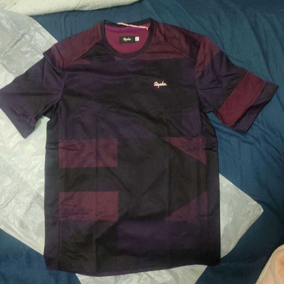 新品未使用　ラファ　テクニカル　Tシャーツ 　パープル　Sサイズ