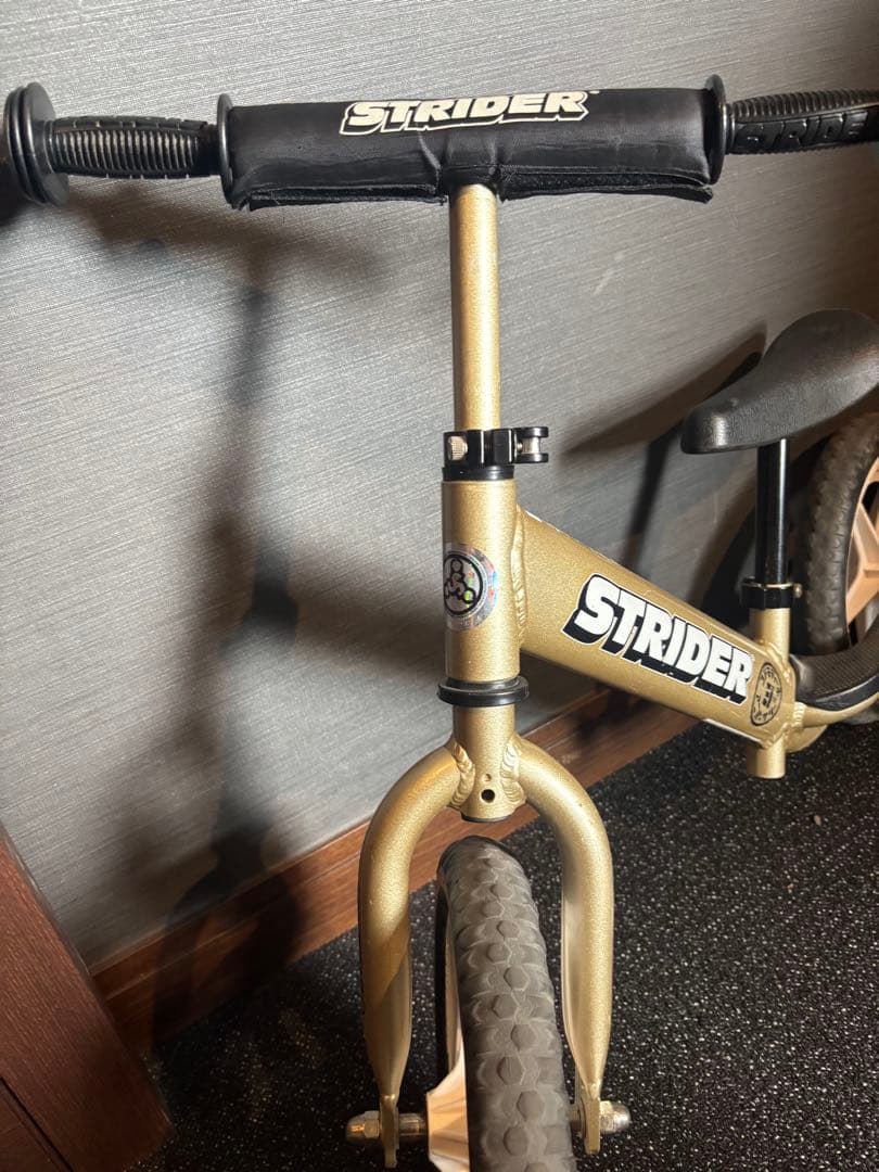 ストライダープロ 10周年記念 限定モデル シャンパンゴールド 超軽量
