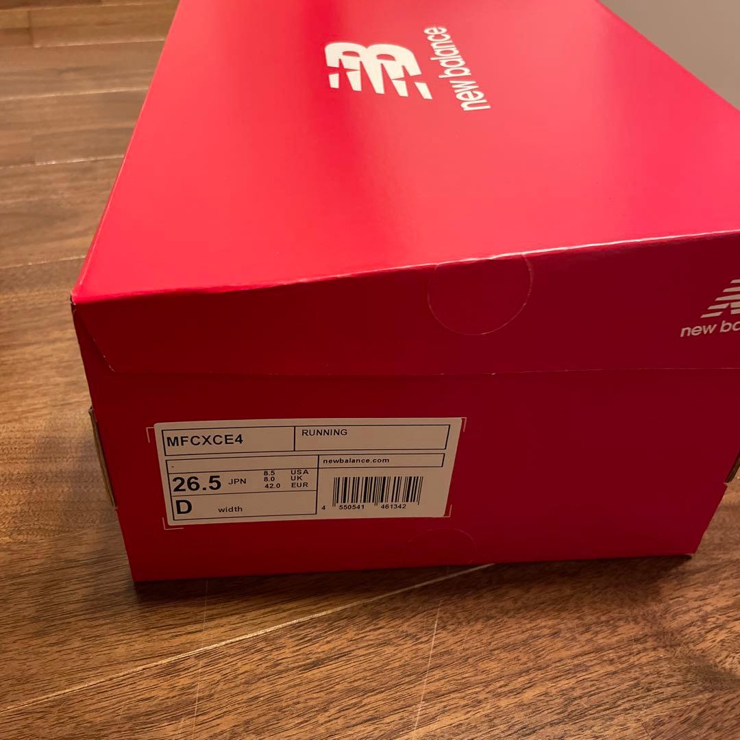 ニューバランス ヒューエルセル　レベル　v4　26.5 （1回3キロ使用のみ）
