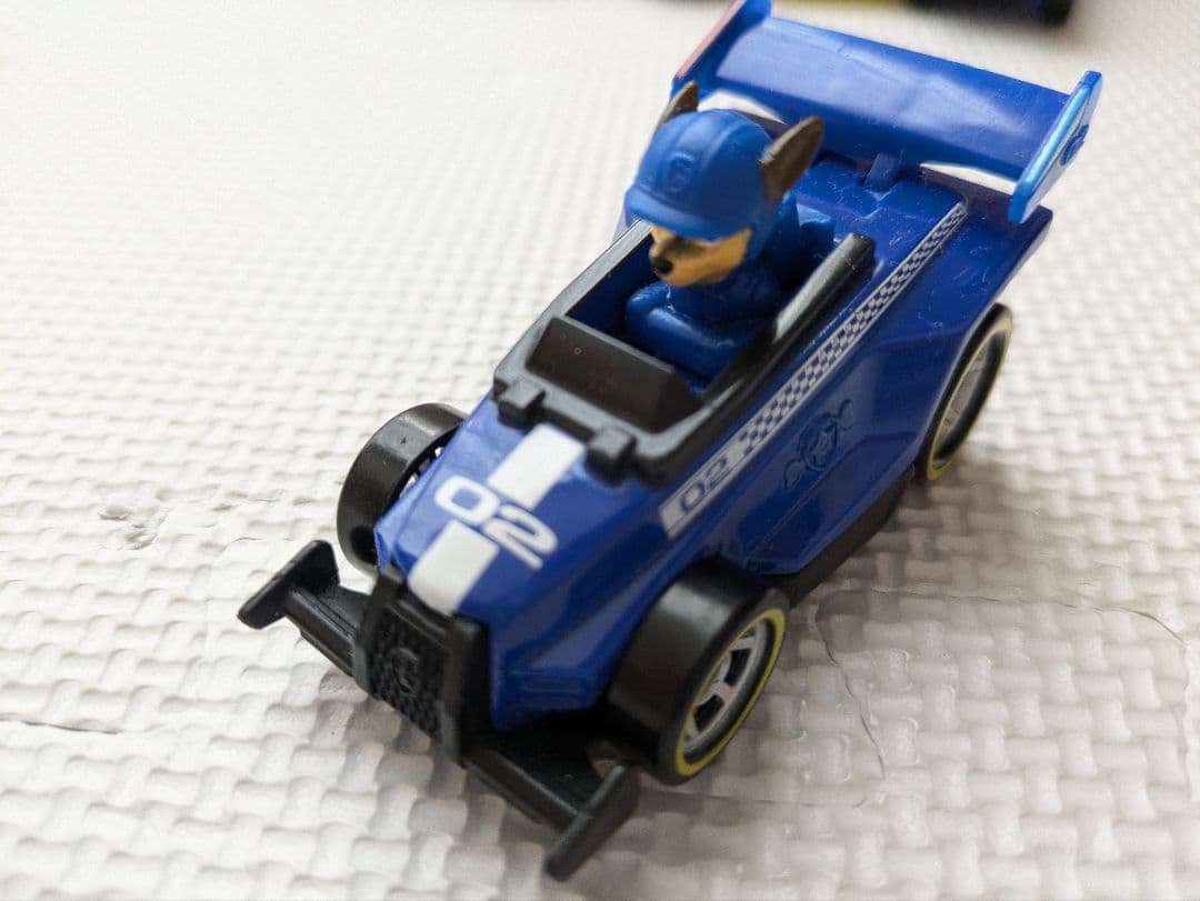 パウパトロール　ダイキャスト　ビーグル　カーレース大作戦など
