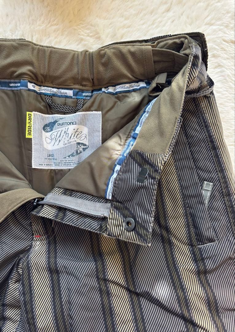 子ども用スノーボードウェア　（緑・茶）