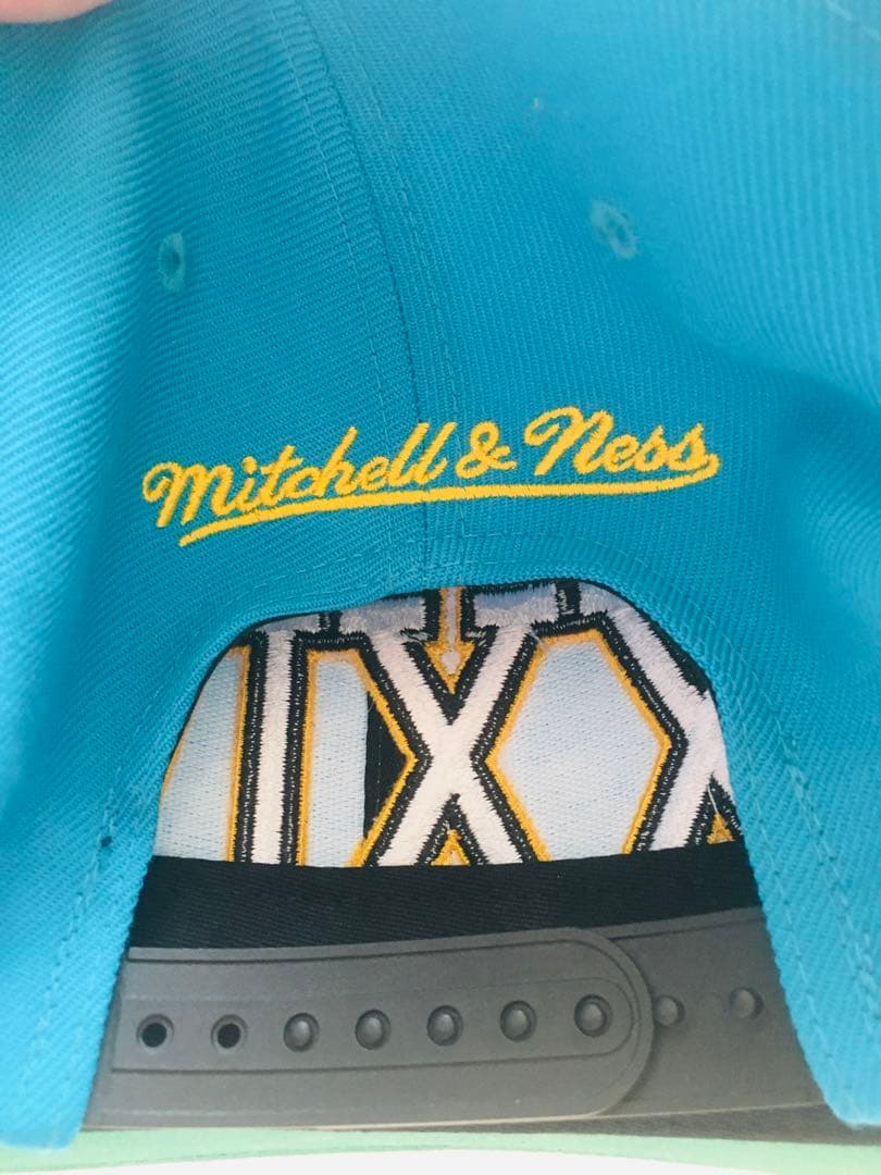 ブルーノマーズ キャップ 帽子 24K magic ライブ 公式 シール